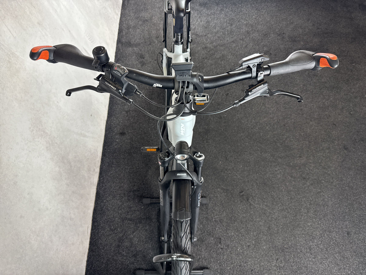 Bifoco — cockpit_von_vorne
