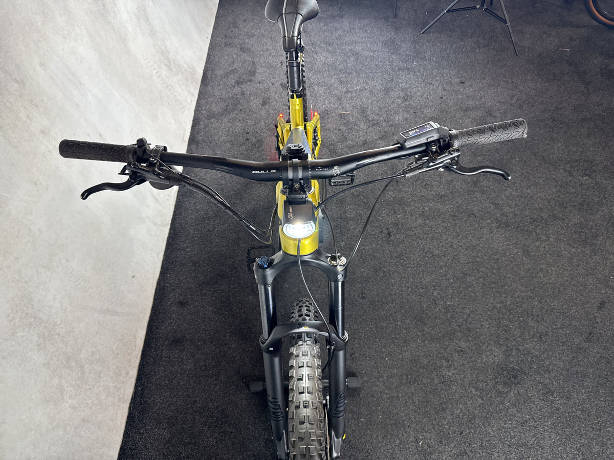 Bifoco — cockpit_von_vorne