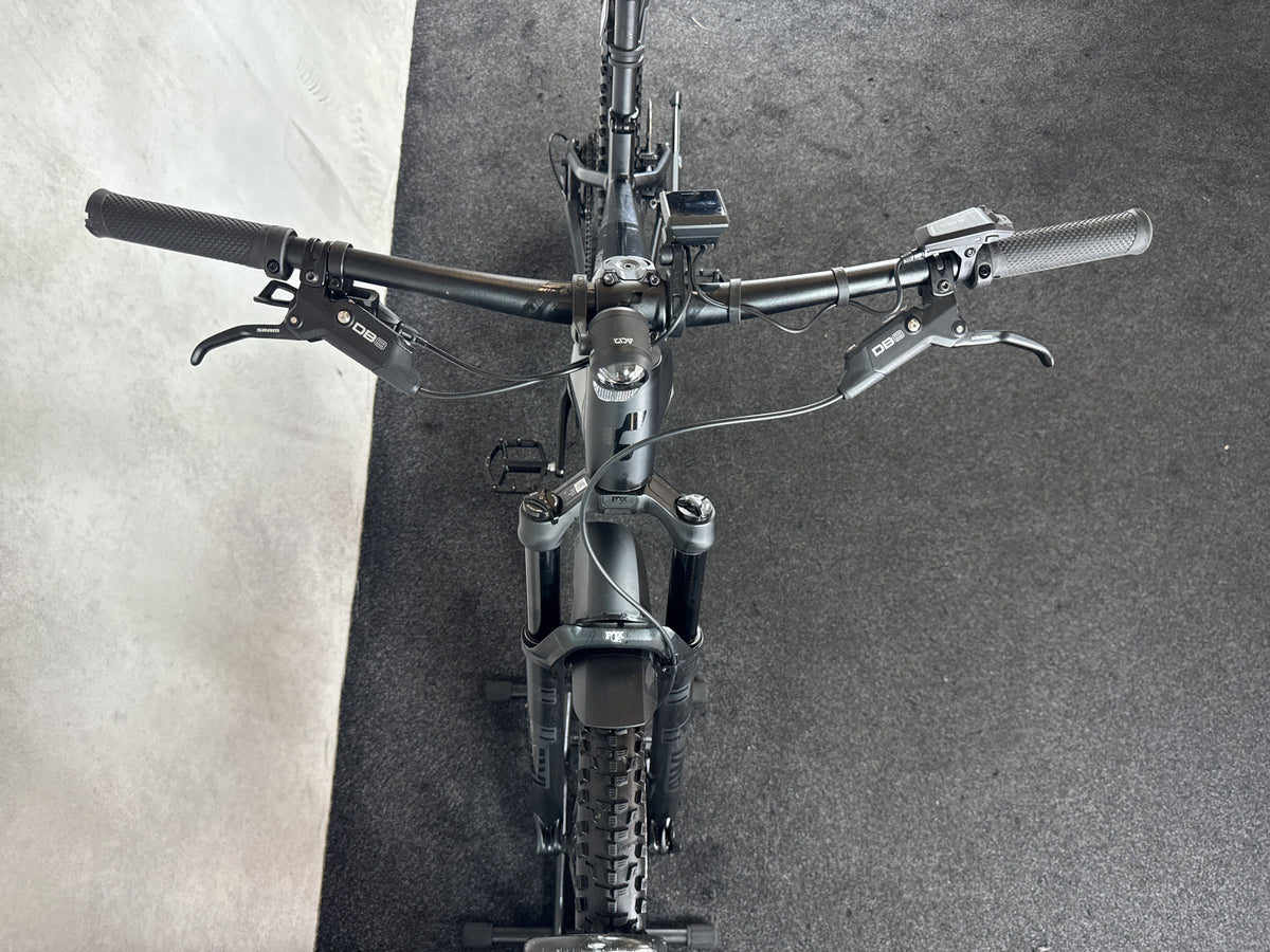Bifoco — cockpit_von_vorne