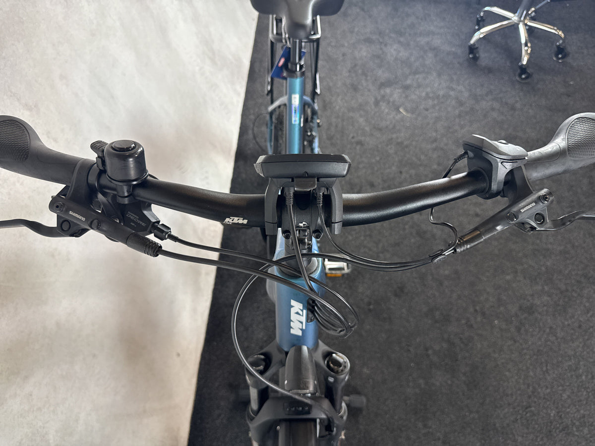 Bifoco — cockpit_von_vorne