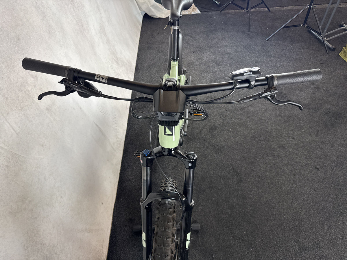 Bifoco — cockpit_von_vorne