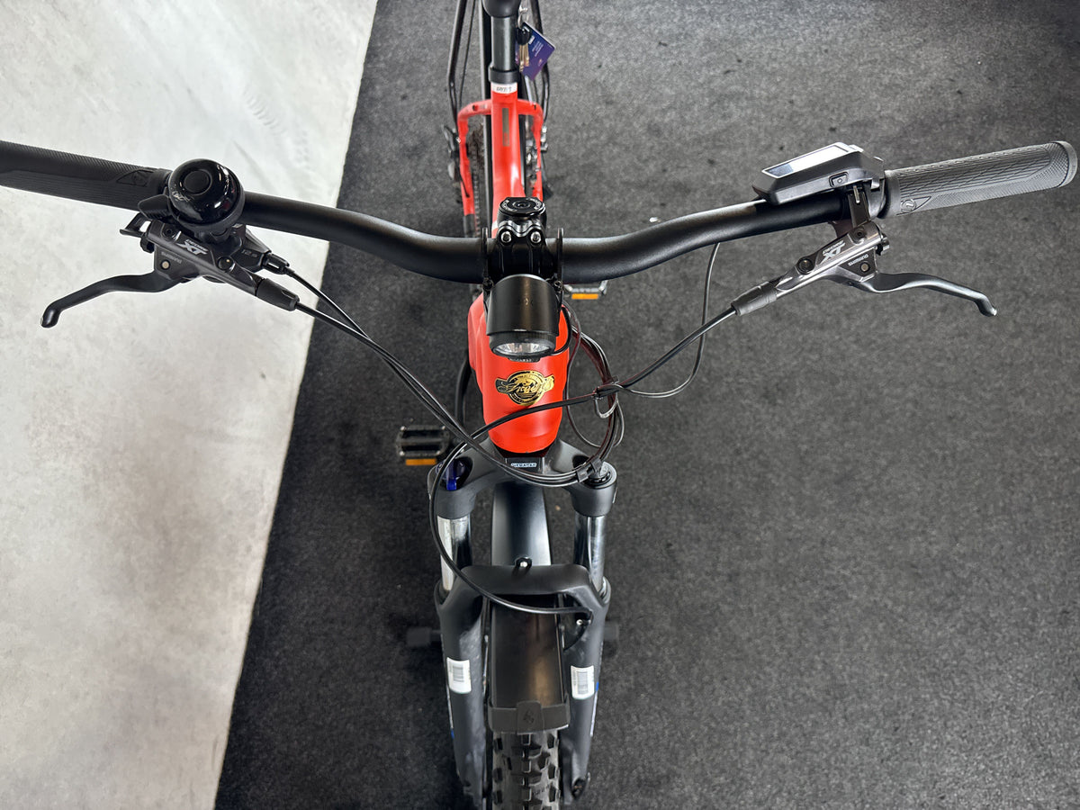 Bifoco — cockpit_von_vorne