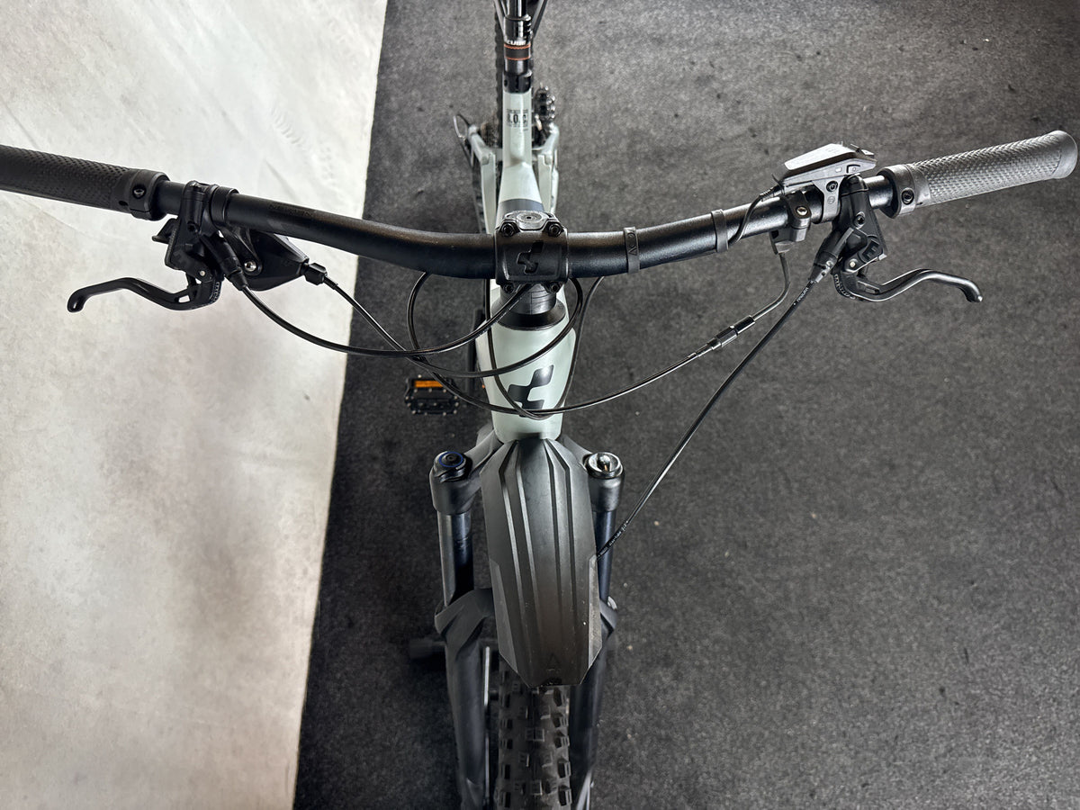 Bifoco — cockpit_von_vorne