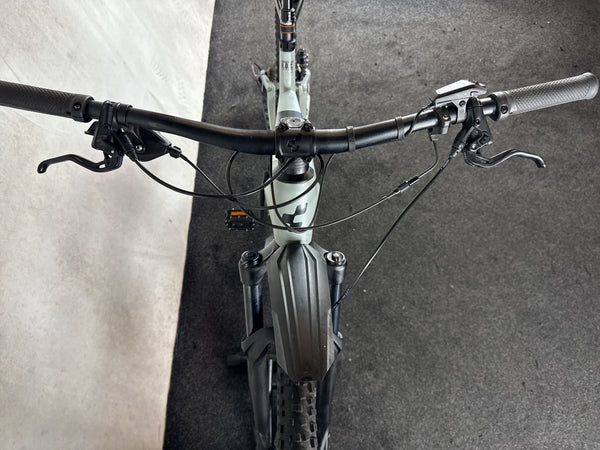 CUBE Stereo Hybrid 140 HPC Pro 750
