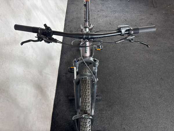 KTM Macina Race 592