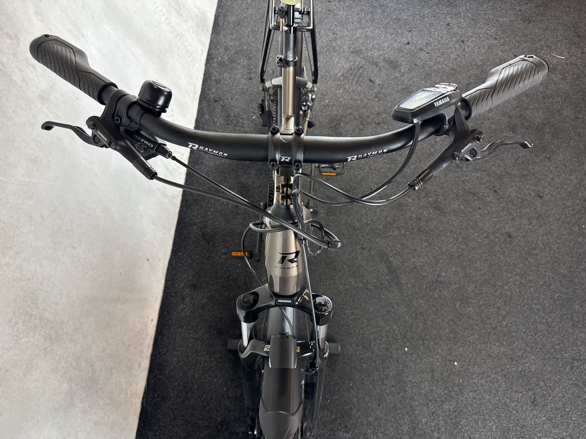 Bifoco — cockpit_von_vorne