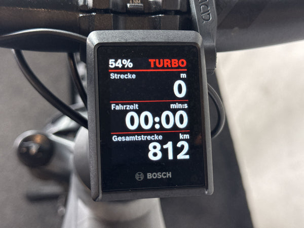 CUBE Reaction Hybrid Race 750