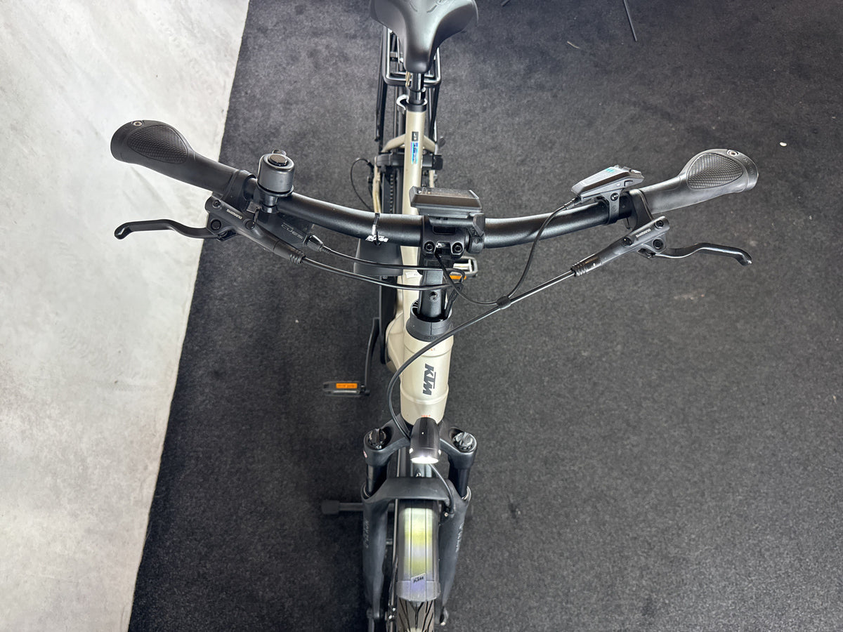 Bifoco — cockpit_von_vorne