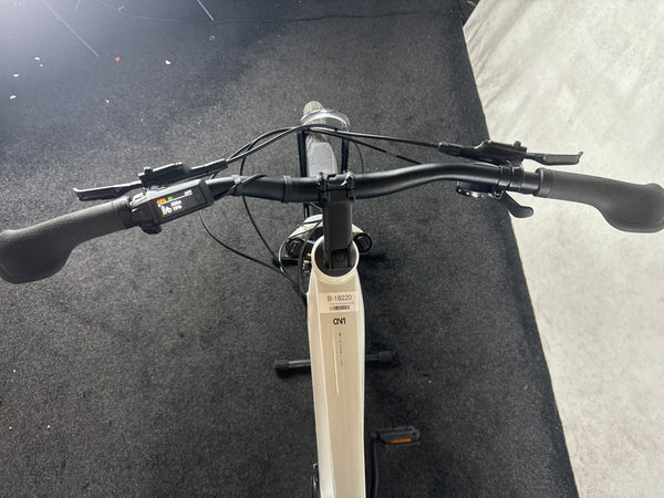Cube Touring Hybrid one 625