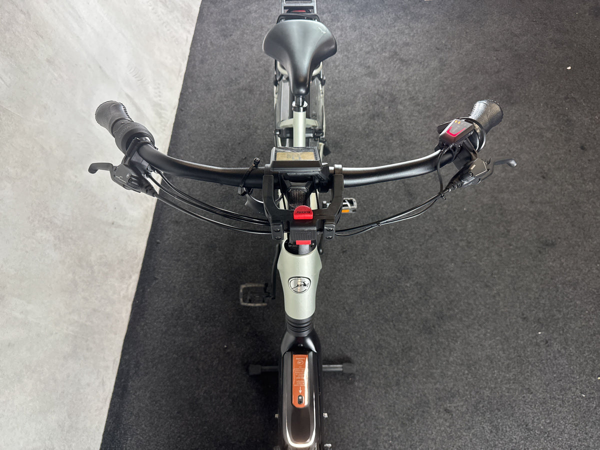 Bifoco — cockpit_von_vorne