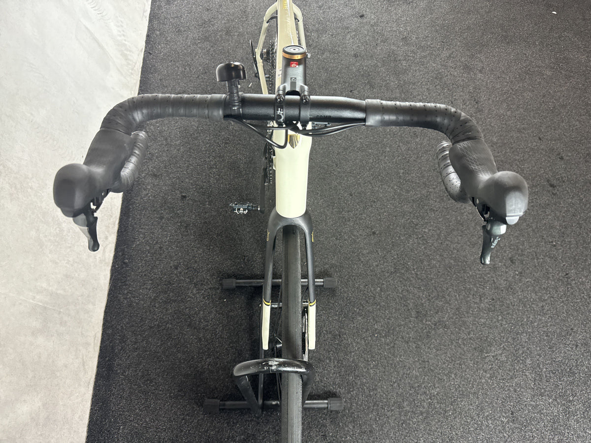 Bifoco — cockpit_von_vorne
