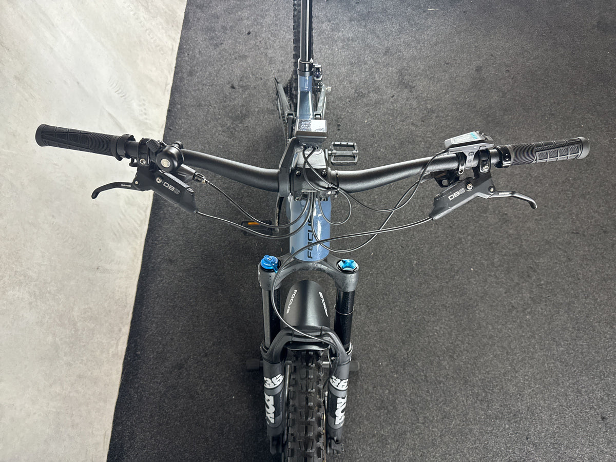 Bifoco — cockpit_von_vorne