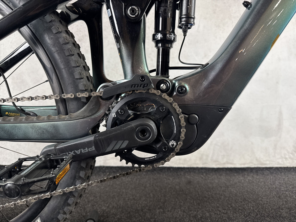 Bifoco — motor_rechts