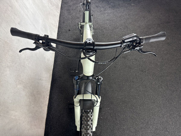 CUBE Reaction Hybrid Pro 800