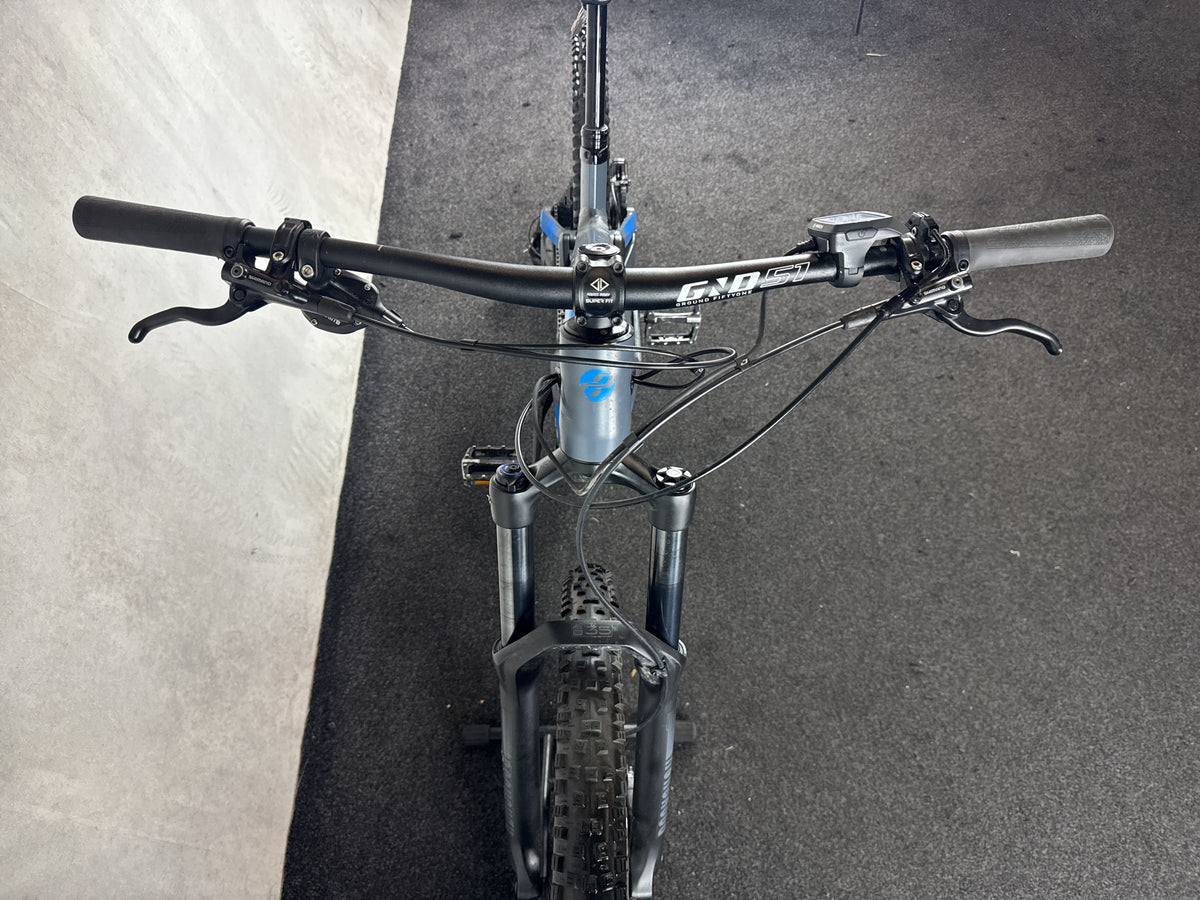 Bifoco — cockpit_von_vorne