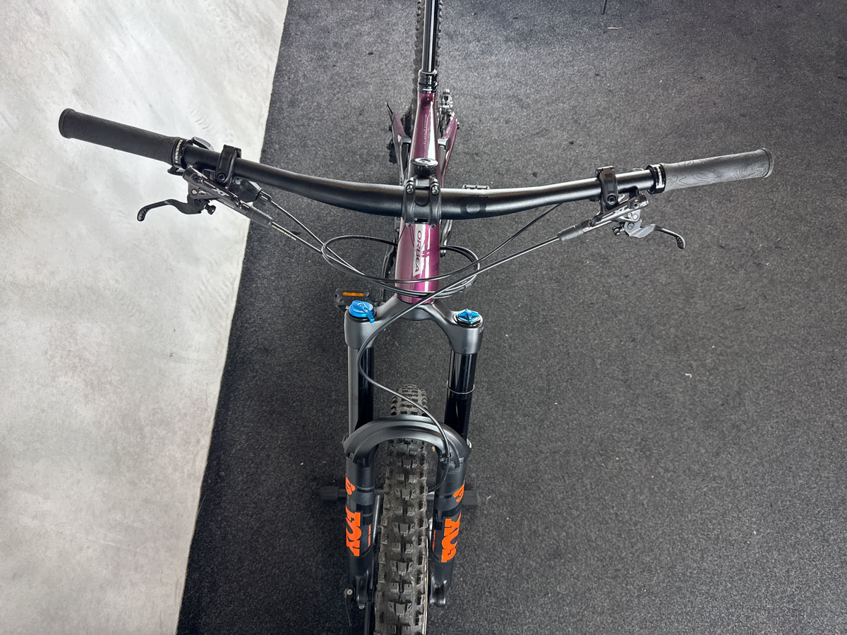 Bifoco — cockpit_von_vorne