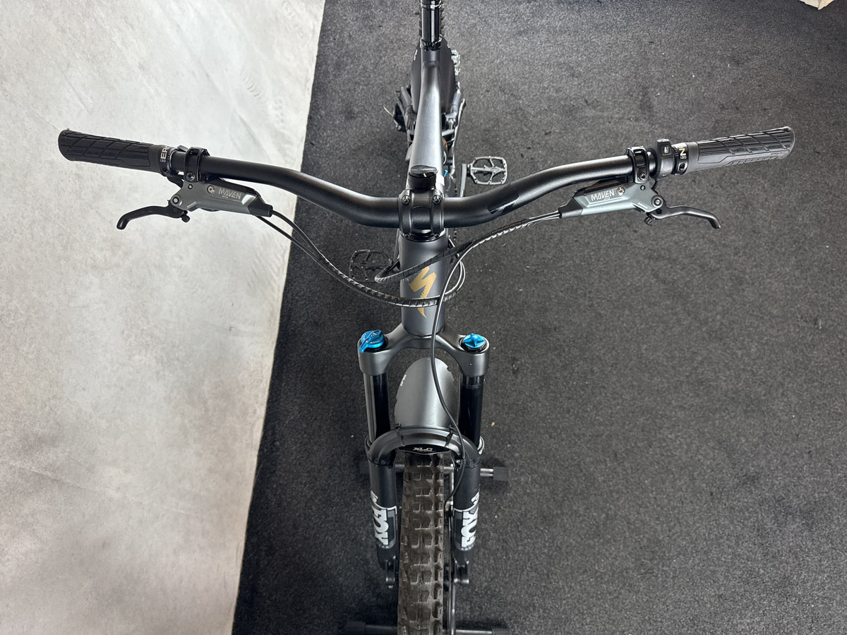 Bifoco — cockpit_von_vorne