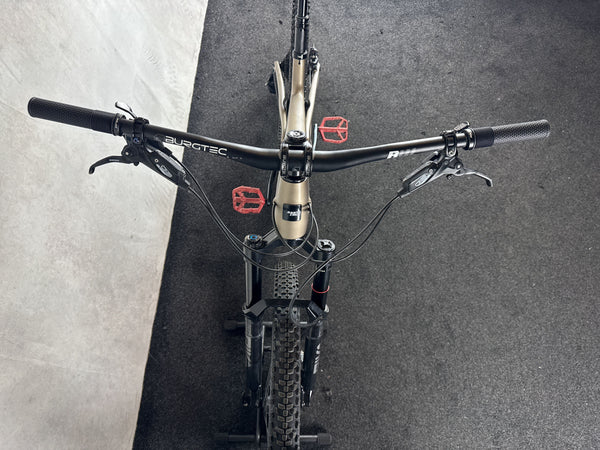 Santa Cruz 5010 C S