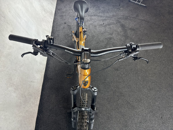 Centurion Numinis R2700i EQ