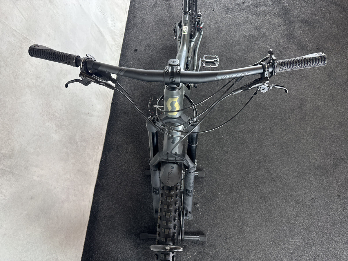 Bifoco — cockpit_von_vorne