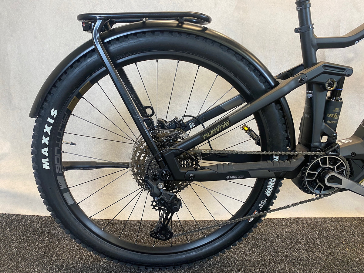 Centurion Numinis R800i EQ