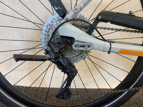 Gazelle Ultimate T10 HMB