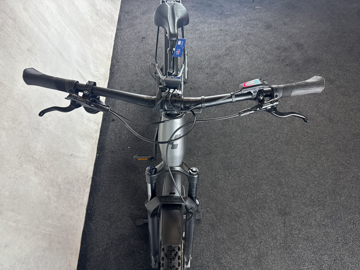Bifoco — cockpit_von_vorne