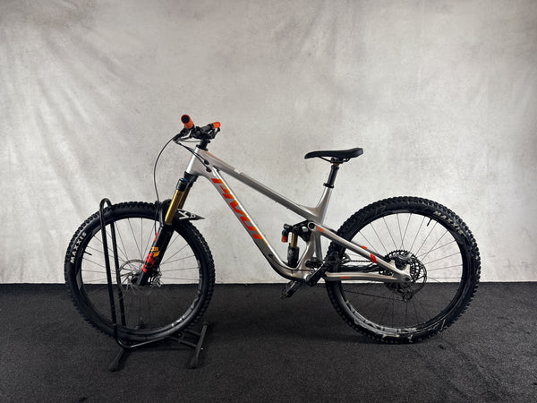 Pivot Firerbird