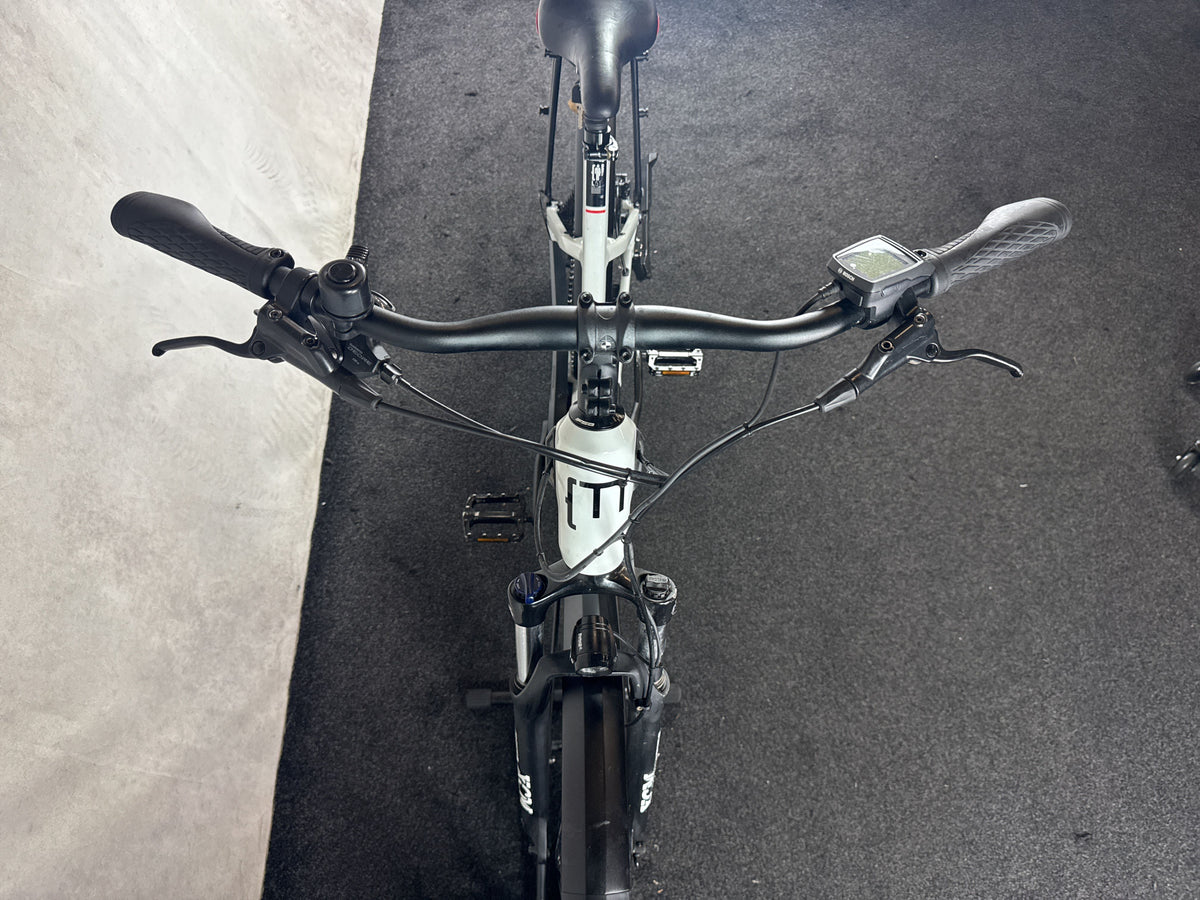 Bifoco — cockpit_von_vorne