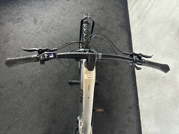 Cube Stereo Hybrid One22 Race 800