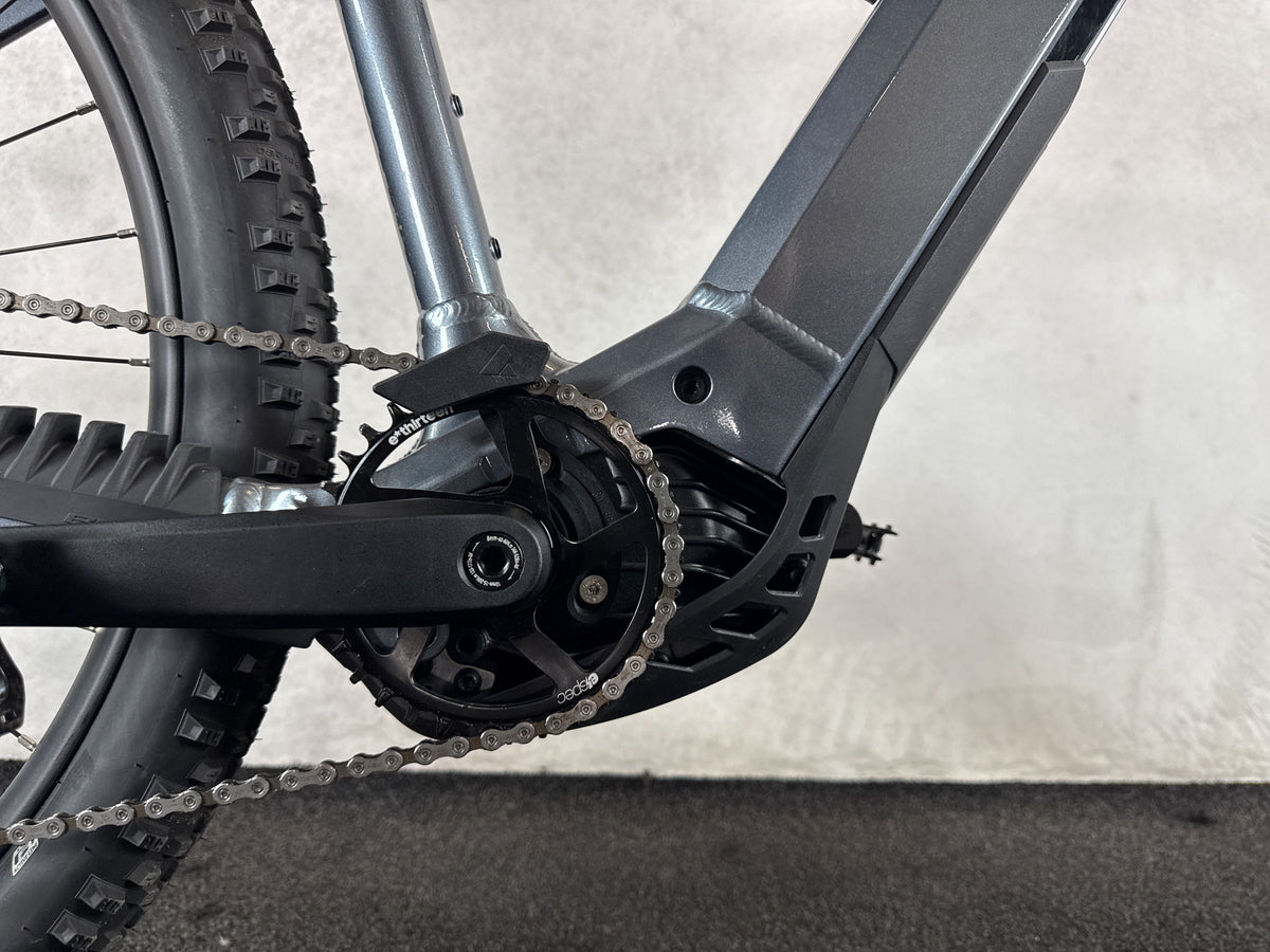 Bifoco — motor_rechts