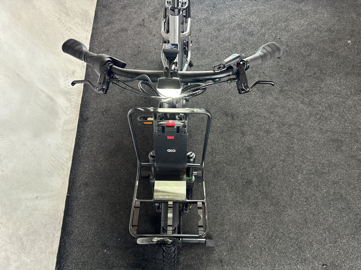 Bifoco — cockpit_von_vorne