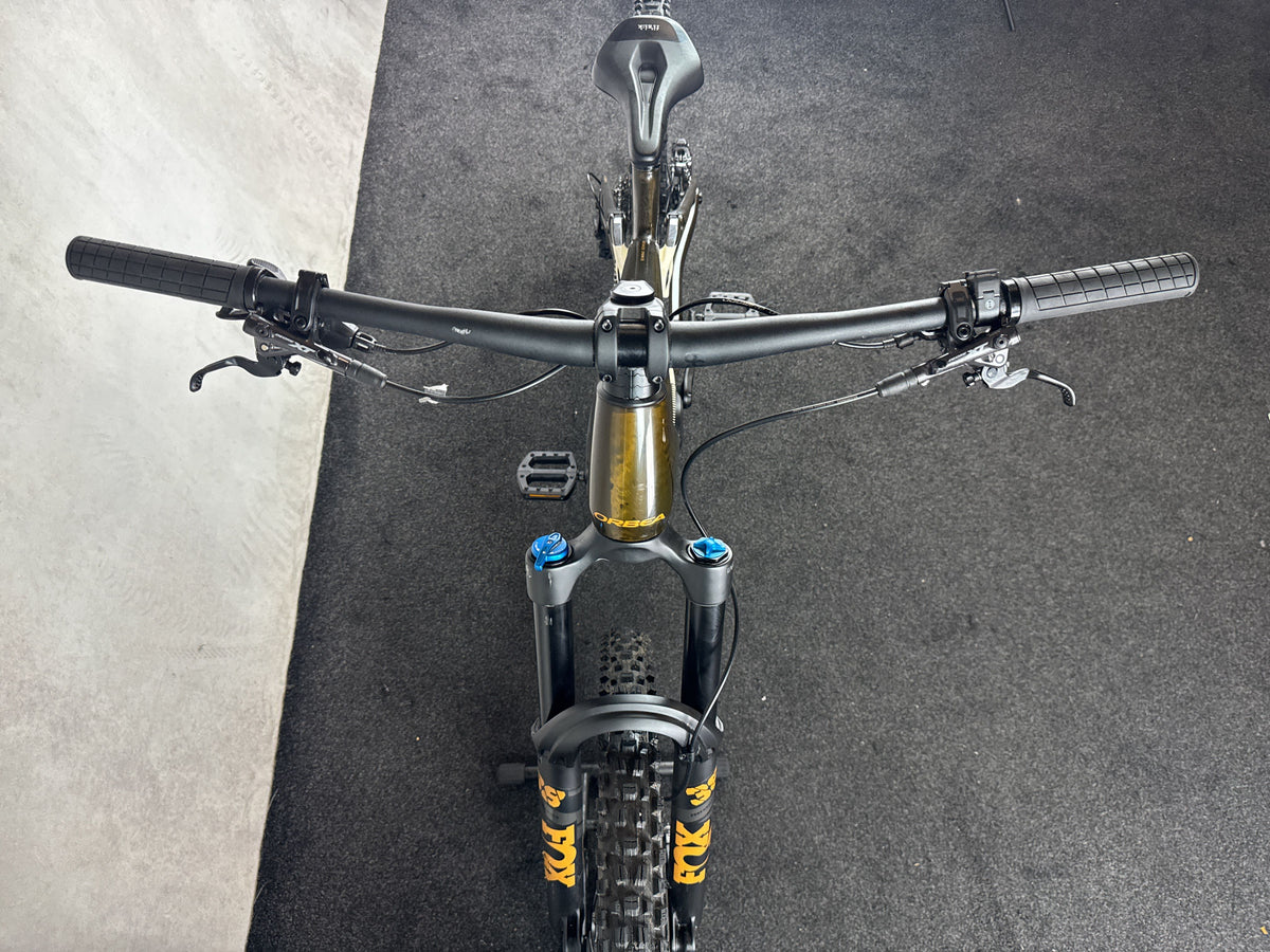 Bifoco — cockpit_von_vorne