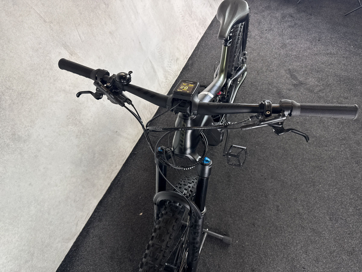 Bifoco — cockpit_von_vorne