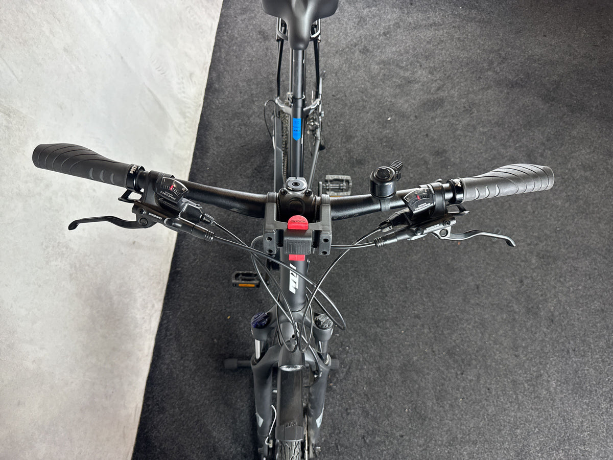 Bifoco — cockpit_von_vorne