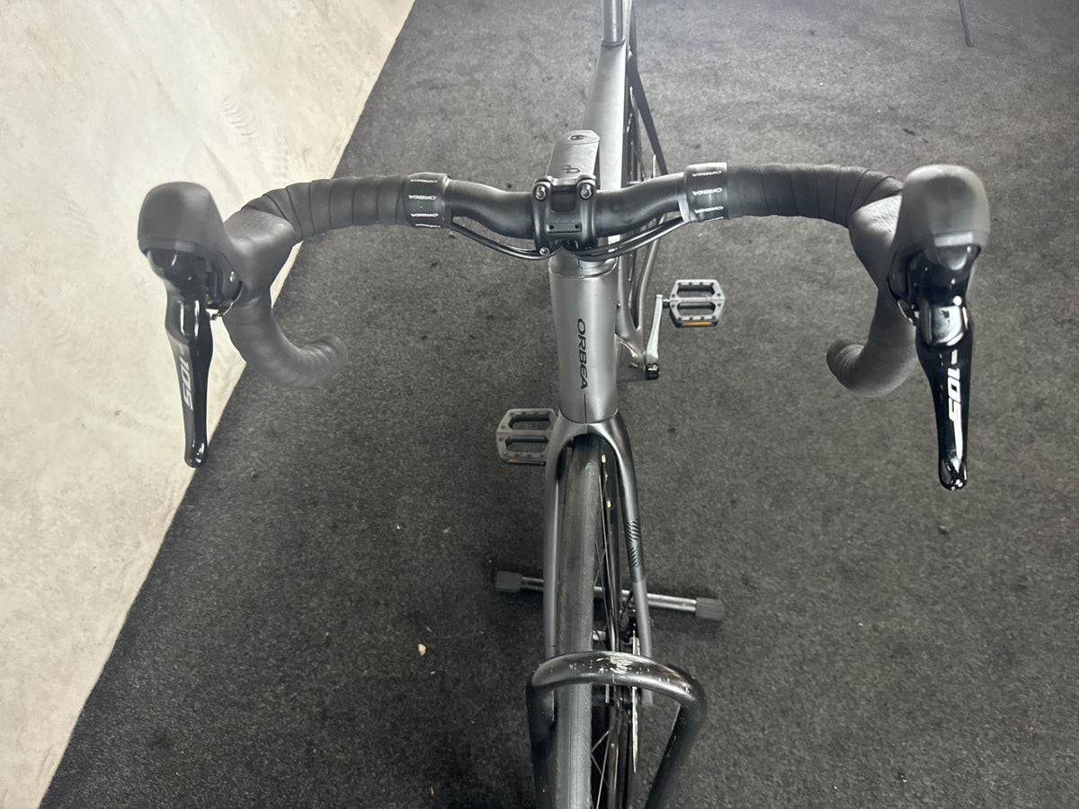 Bifoco — cockpit_von_vorne