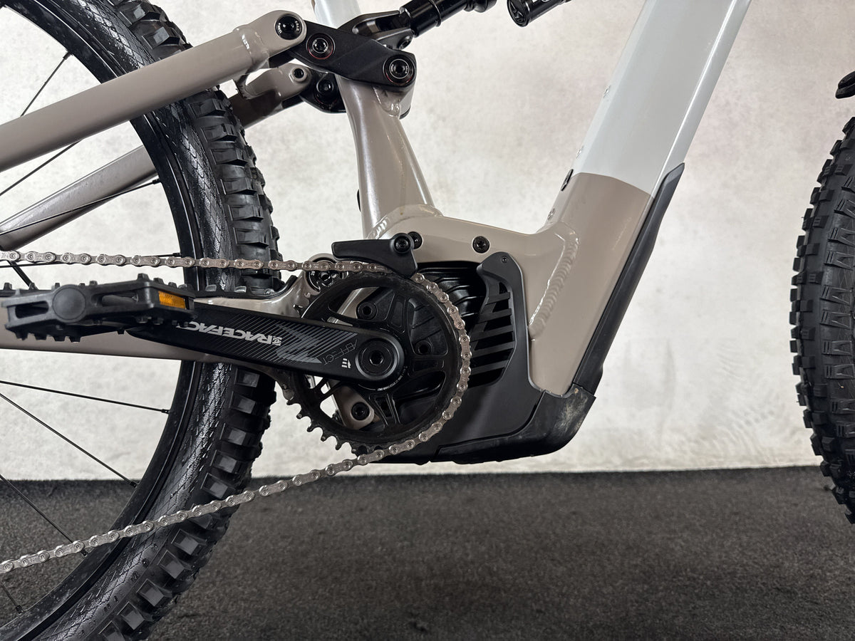 Bifoco — motor_rechts