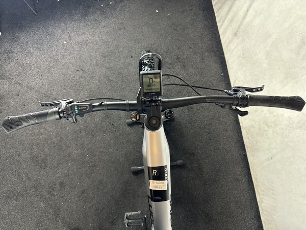 Cube Stereo Hybrid 120 Race 750
