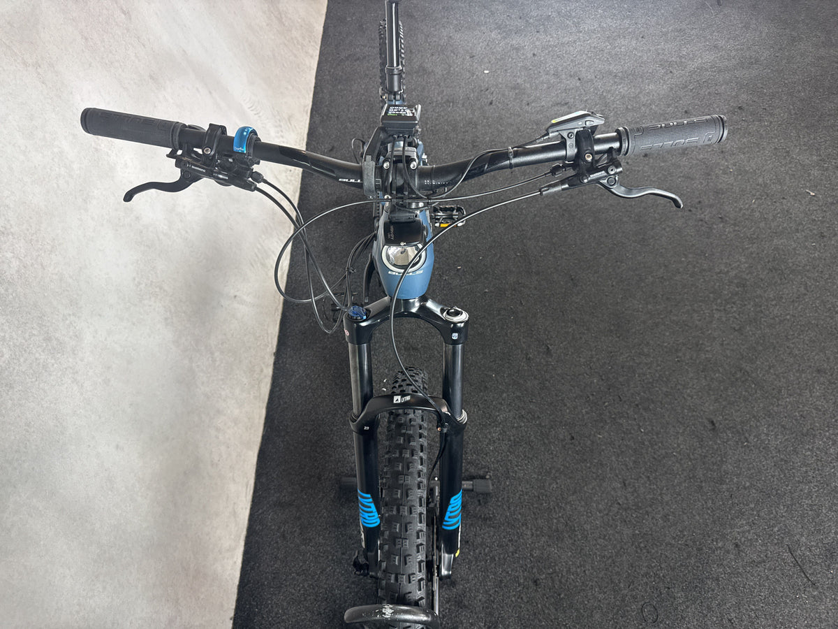 Bifoco — cockpit_von_vorne