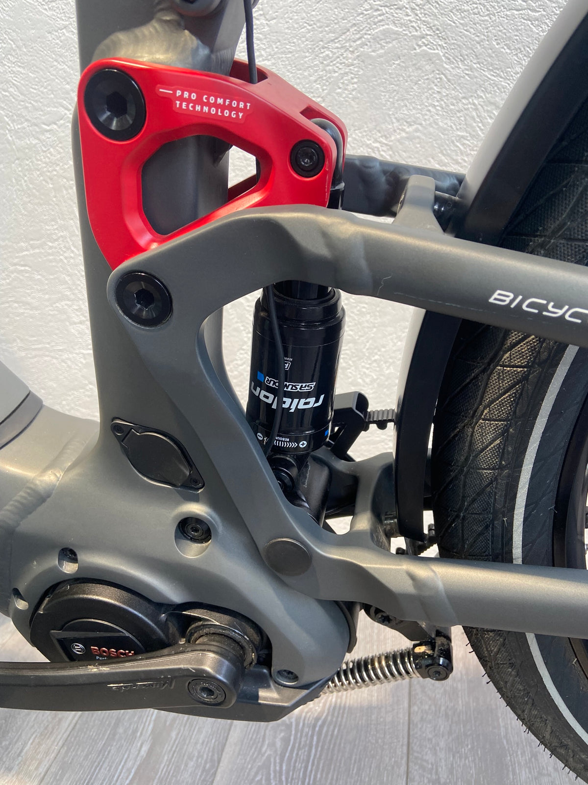 Bicycles E-Kigai One Wave
