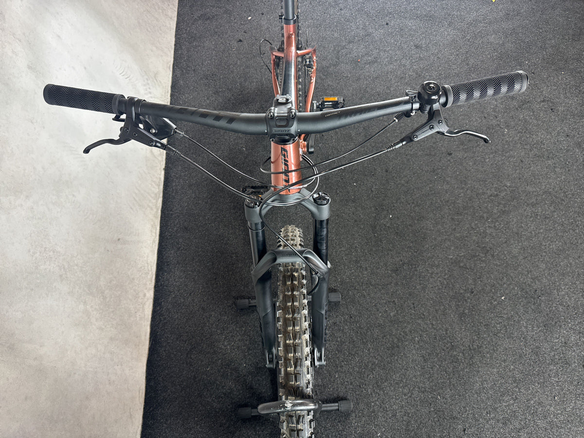 Bifoco — cockpit_von_vorne