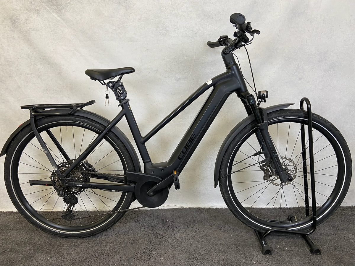Cube Kathmandu Hybrid SLT
