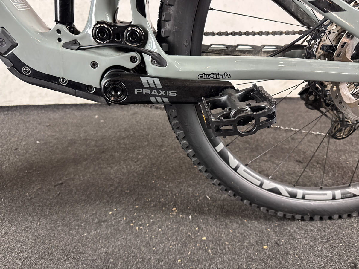 Bifoco — motor_links