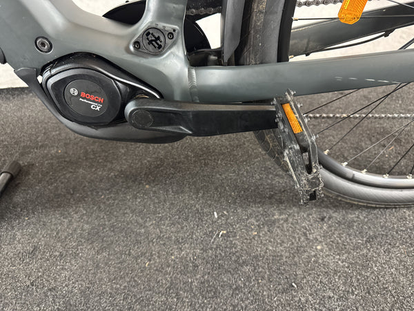 Cube  kathmandu Hybrid one 600