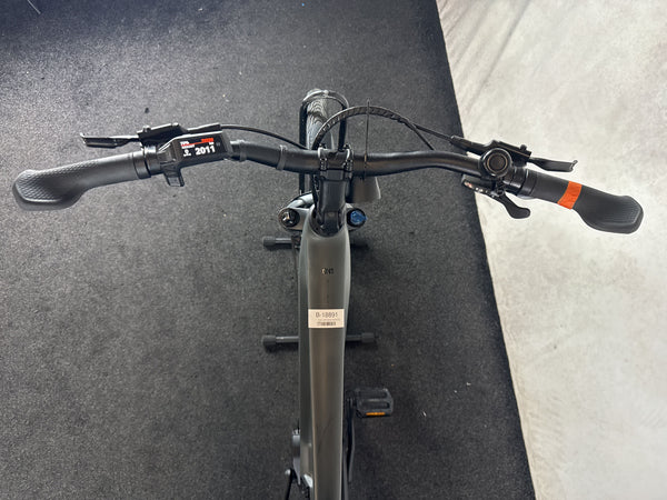 Cube  kathmandu Hybrid one 600