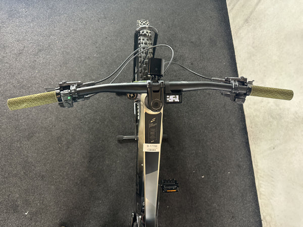 Centurion No Pogo F3000i