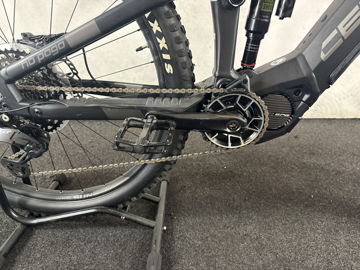 Bifoco — motor_rechts