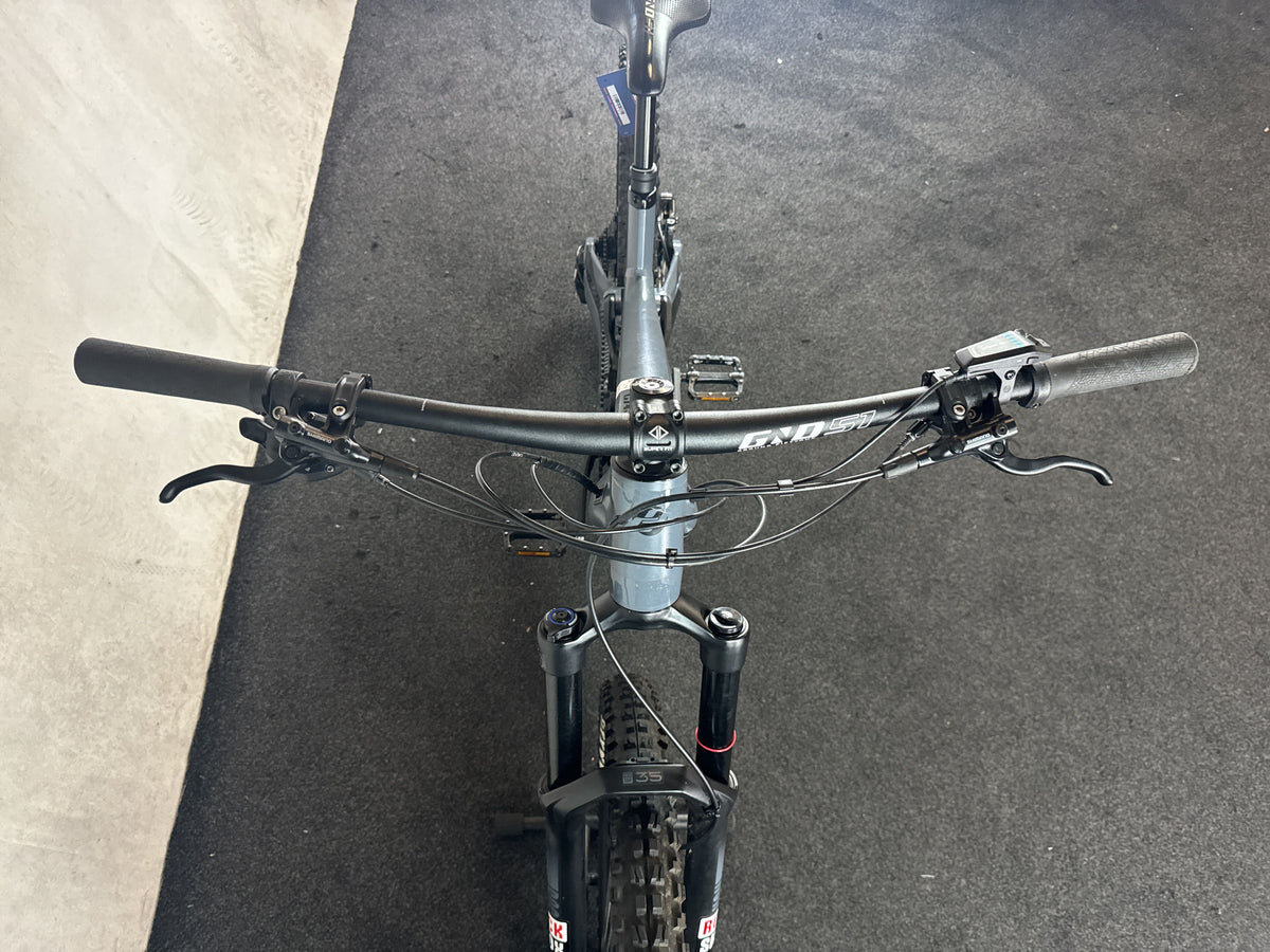 Bifoco — cockpit_von_vorne