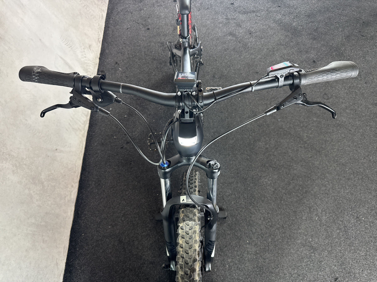 Bifoco — cockpit_von_vorne