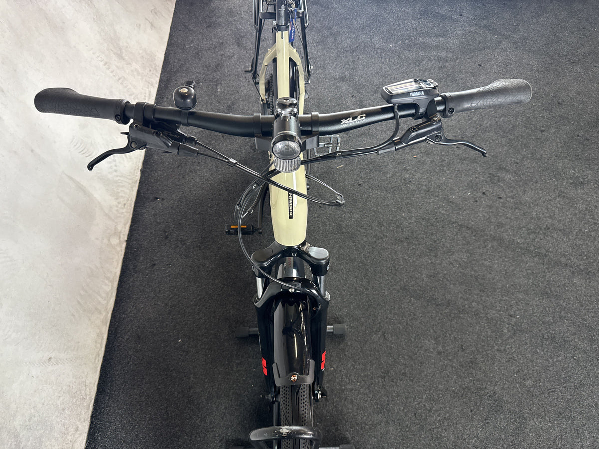 Bifoco — cockpit_von_vorne